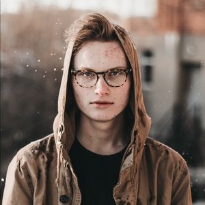 Meet your Posher, Aaron